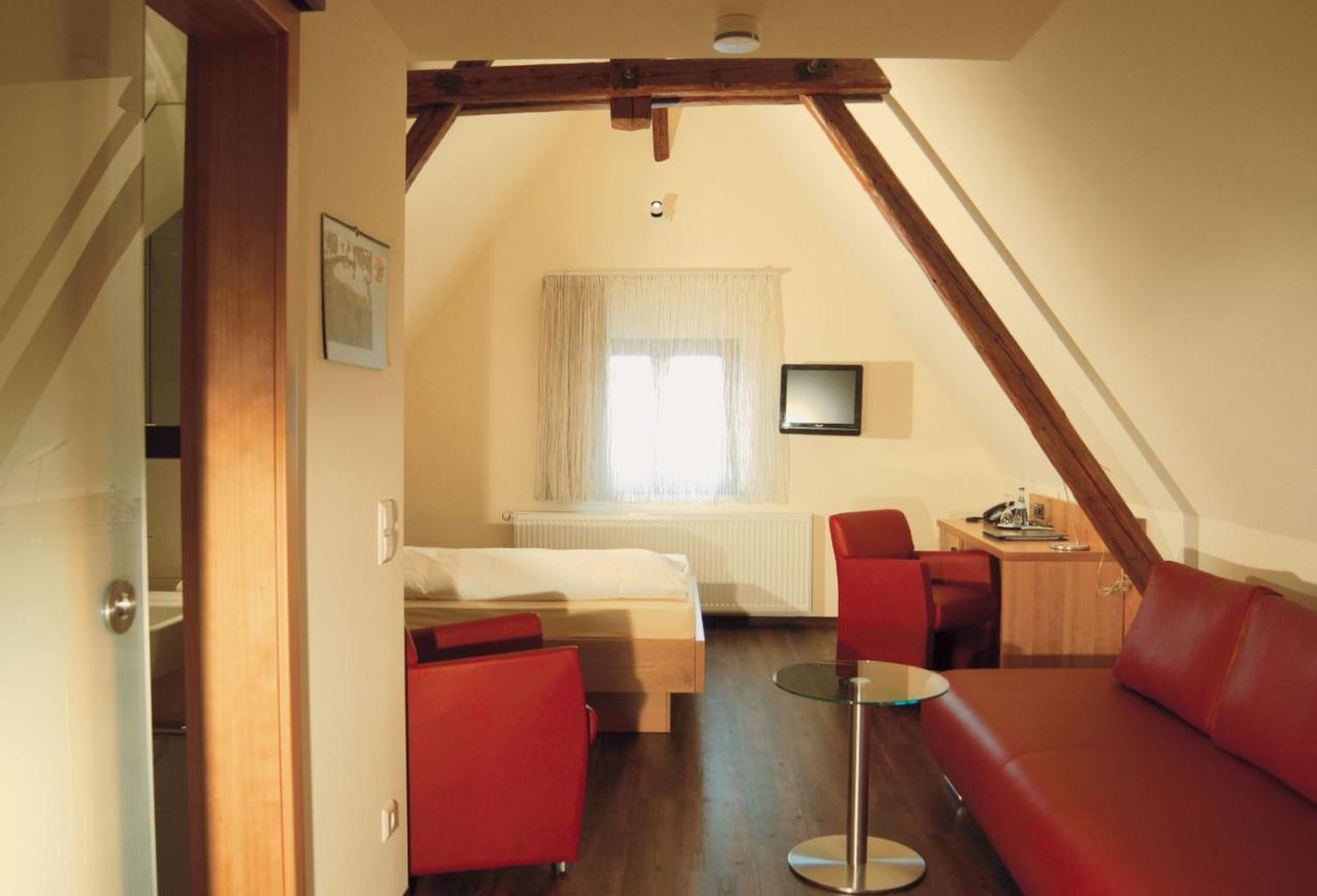 Landgasthof Hotel Lowen Wildberg  Exterior photo