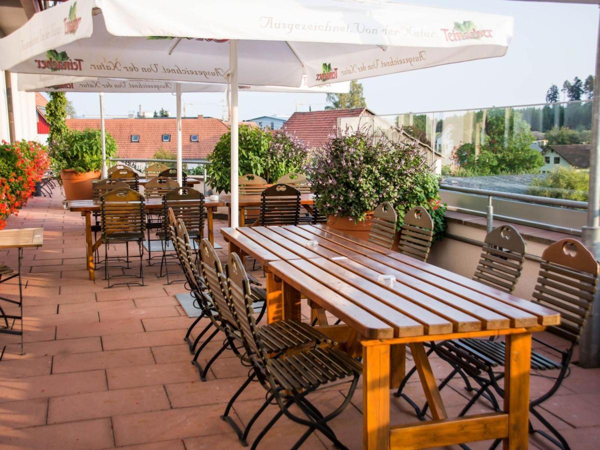 Landgasthof Hotel Lowen Wildberg  Exterior photo
