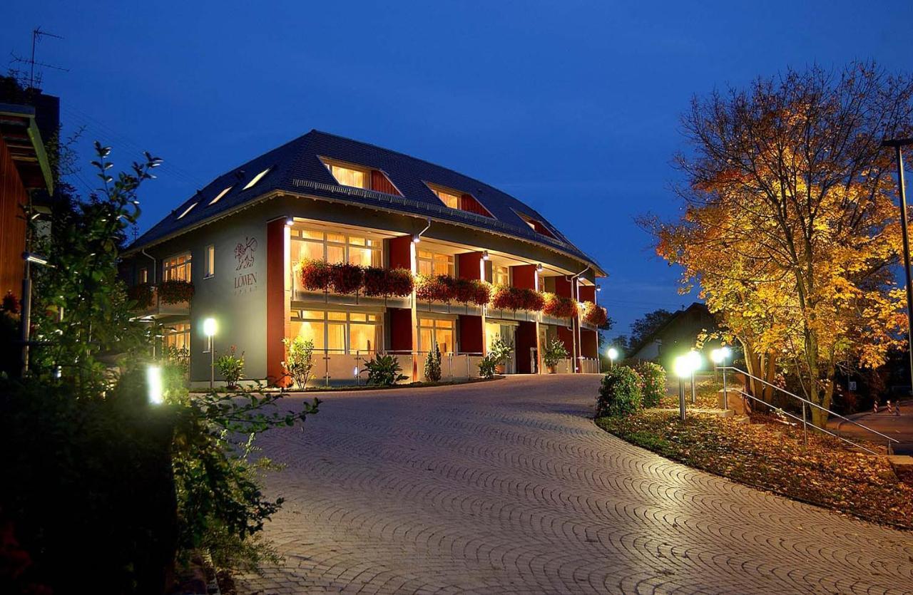 Landgasthof Hotel Lowen Wildberg  Exterior photo