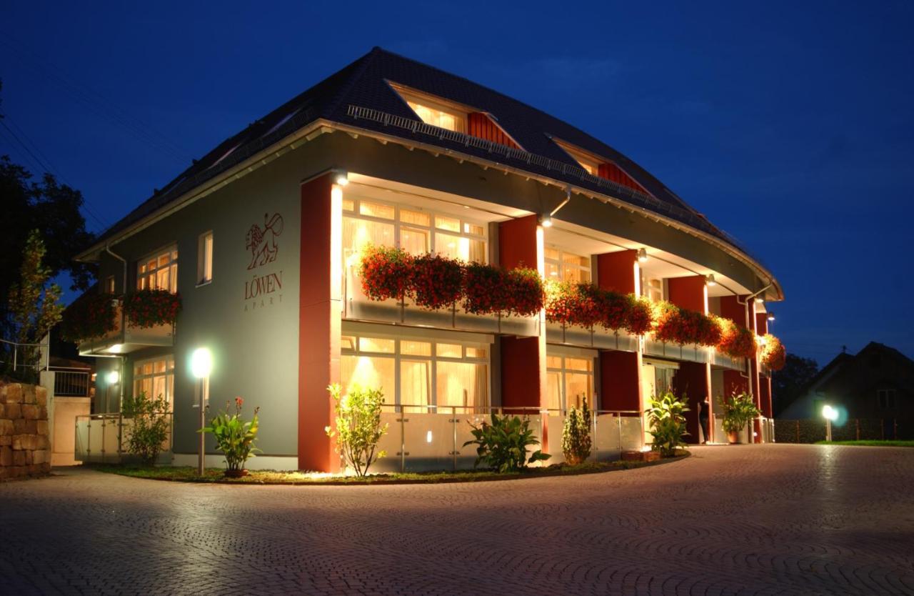 Landgasthof Hotel Lowen Wildberg  Exterior photo