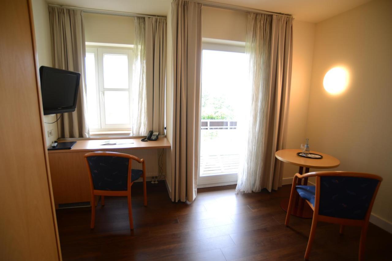 Landgasthof Hotel Lowen Wildberg  Exterior photo